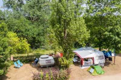 Camping package (pitch, 2 people, 1 vehicle)