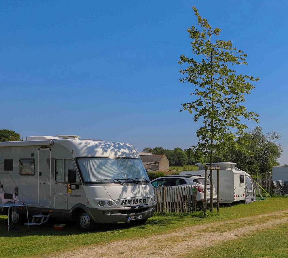 Emplacement - Emplacement Voiture + Caravane/Tente - Camping Le Moulin de Cantizac