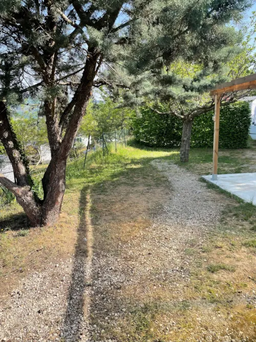 Accommodation - Chalet Cornas -32M²- 2 Bedrooms, 6 Single Beds With Reversible Air Conditioning - image n°9 - Domaine Camping  Les Roches