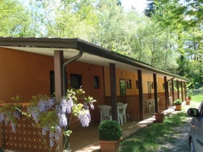 Bungalow — 1