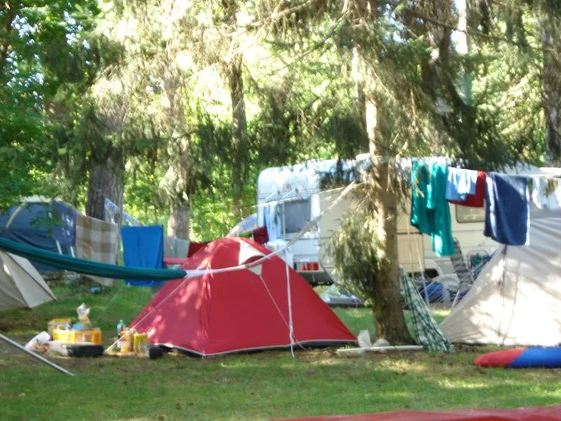 Emplacement - Tente Familiale