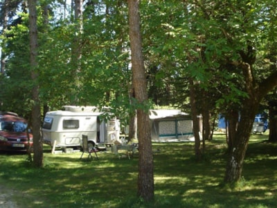 Pitch - small caravan — 3