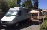 Emplacement Camping-Car 35M² (Sur Le Parking) Emplacement Camping-Car 35M² (Sur Le Parking)