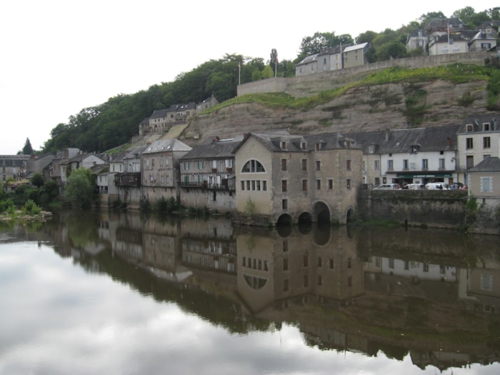 Camping Naturiste Le Coteau de l'Herm Infos et réservation