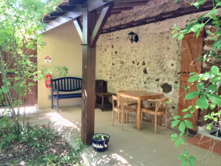 Bedroom - Room - Camping Naturiste Le Coteau de l'Herm