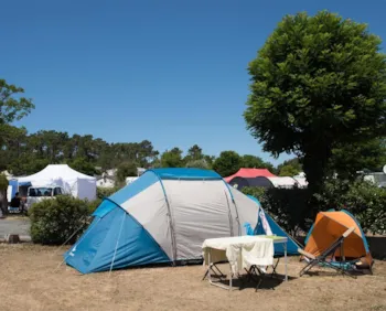 Stellplatz - Pauschale Stellplatz + Strom - Clico Chic - Camping Les Chouans