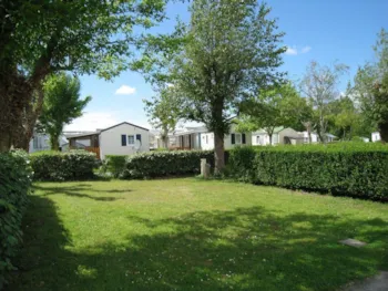 Stellplatz - Camping Stellplatz 150M² - Camping LE CHATEAU