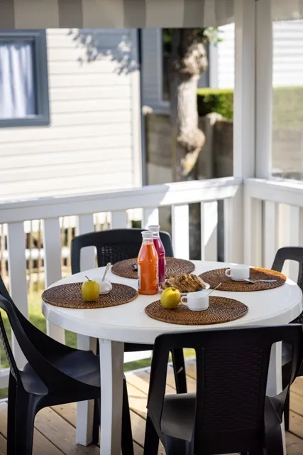 Mobilhome Grand Confort 24 M² / 2 Chambres - Terrasse Couverte