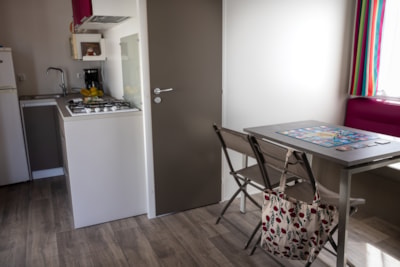 Mobile home Grand Confort 24 m² / 2 bedrooms - Half-covered terrace — 2