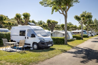 Package 2: Pitch for 1 car with electricity 6A — 1