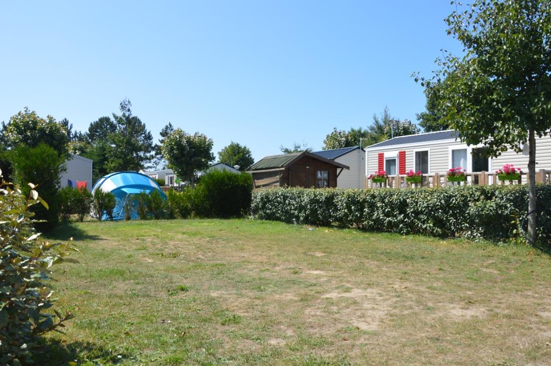 Camping pitch 80-100m² with package VIP