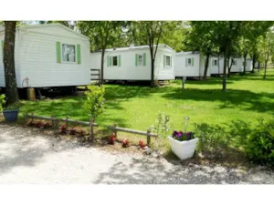  - Pitch tent or caravan 2 pers +1 car + electricity - Camping La Résidence d'Eté
