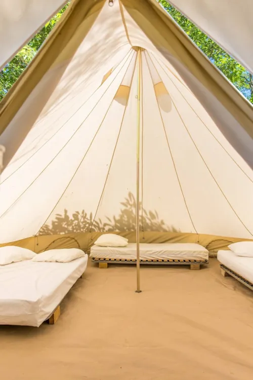 Accommodation - Tente Tipi Aménagée – 4 Pers - image n°4 - Camping La Résidence d'Eté
