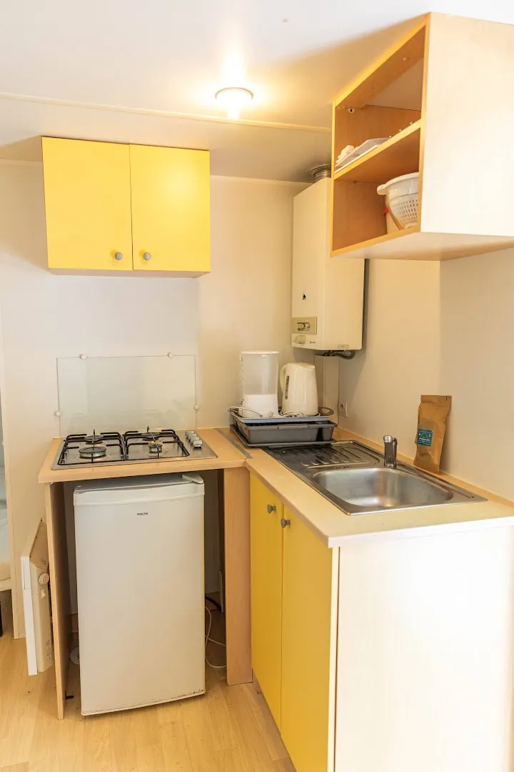 Mietunterkunft - Cottage Classique - 18 M² - 2 Zimmer - 4 Men - image n°4 - Camping La Résidence d'Eté