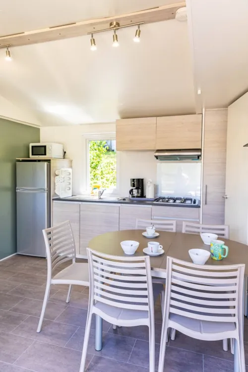 Mietunterkunft - Cottage Prestige Famille Clim - 35 M² - 3 Zimmer - 6/8 Men - Klimaanlage & Plancha - image n°3 - Camping La Résidence d'Eté