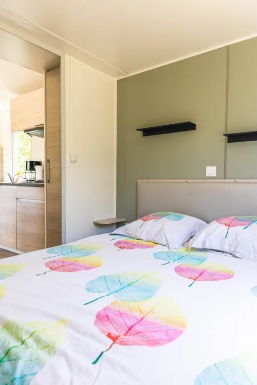 Mietunterkunft - Cottage Prestige Famille Clim - 35 M² - 3 Zimmer - 6/8 Men - Klimaanlage & Plancha - image n°4 - Camping La Résidence d'Eté