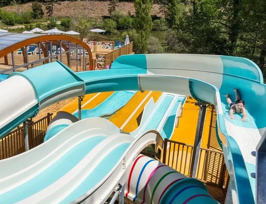 Camping Marvilla Parks - Le Val d'Ussel