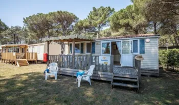 Mietunterkunft - Mobilheim Classic Xl | 33M² | Klimaanlage | 3 Schlafzimmer | Hochterrasse - - Camping Marvilla Parks - La Palmeraie