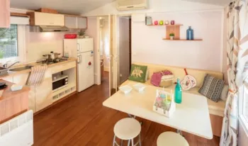 Mietunterkunft - Mobilheim Classic | 27M² | 2 Schlafzimmer | Einfache Terrasse - - Camping Marvilla Parks - Le Val de Durance