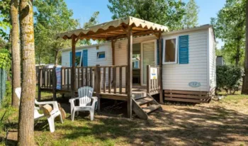 Mietunterkunft - Mobilheim Classic | 32M² | Klimaanlage | 3 Schlafzimmer | Hochterrasse - - Camping Marvilla Parks - Le Val de Durance