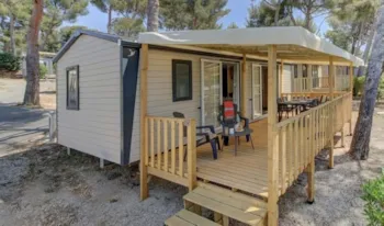 Mietunterkunft - Mobilheim Comfort Xl | 43M² | Klimaanlage + Tv | 4 Schlafzimmer | 2 Badezimmer | Hochterrasse - - Camping Marvilla Parks - Le Val de Durance