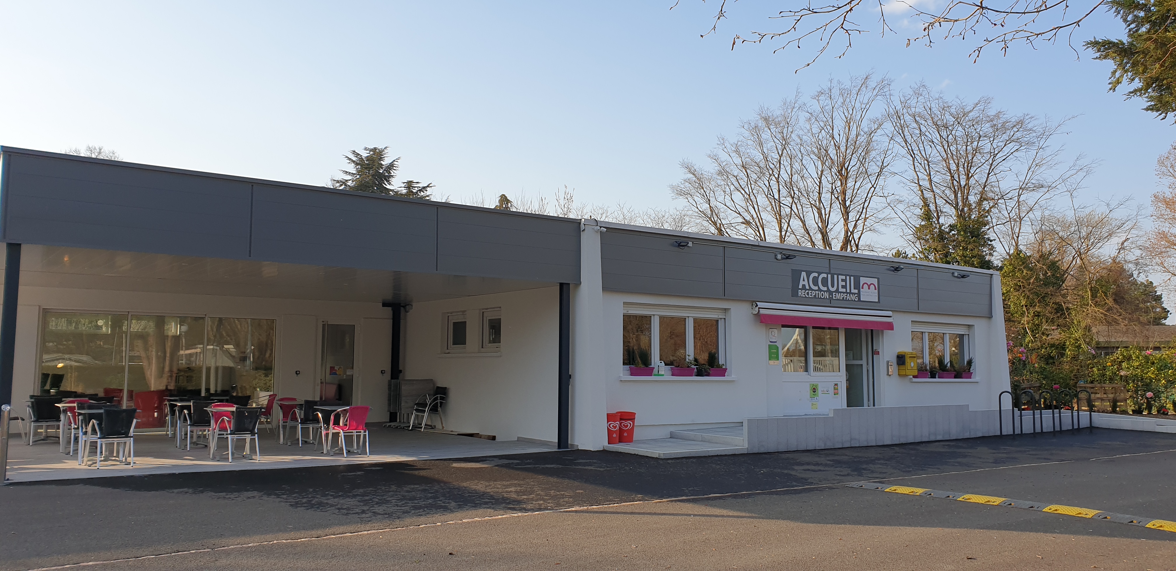 Image 2 sur 9