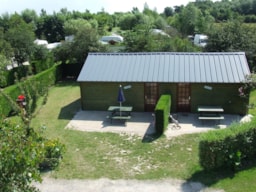 Accommodation - Chalet With Toilets Without Bathroom (1 Bedroom) - Camping Le Champ Neuf