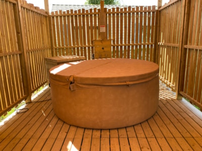 Mobile home VIP (Private SPA + Covered terrace + Dishwasher + Air conditioning) - 4 pers