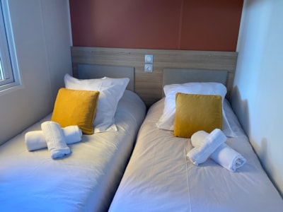 Mobile home VIP (Private SPA + Covered terrace + Dishwasher + Air conditioning) - 4 pers