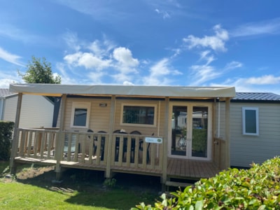 Mobile home (2 bedrooms) with dishwasher, 2 bathrooms and covered terrace