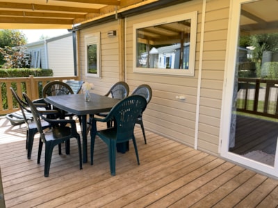 Mobile home (2 bedrooms) with dishwasher, 2 bathrooms and covered terrace