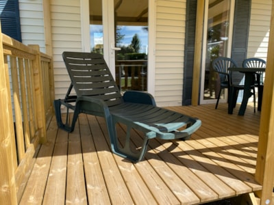 Mobile-Home (3 bedrooms) with covered terrace