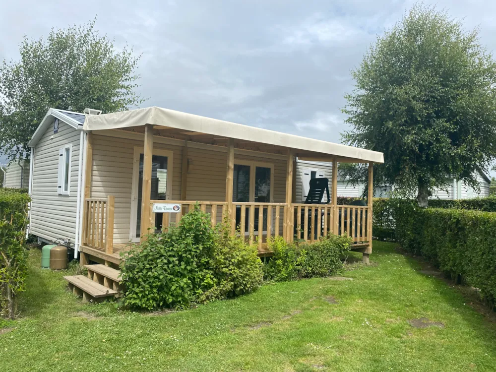 Location - Mobil-Home (3 Chambres) Avec Terrasse Couverte - Camping Le Champ Neuf