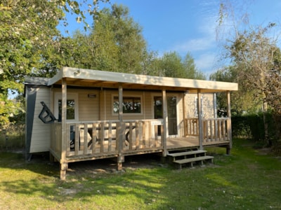 Mobile-Home (2 bedrooms) with covered terrace