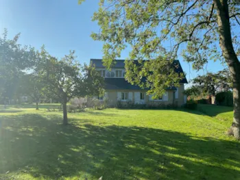 Mietunterkunft - Haus - 7 Schlazimmer - 1 Etage - 14 Personen - Camping Le Champ Neuf