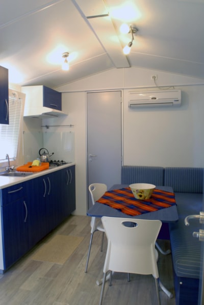 Maxicaravan Capraia (7.3m x 3m) with air conditioning — 2