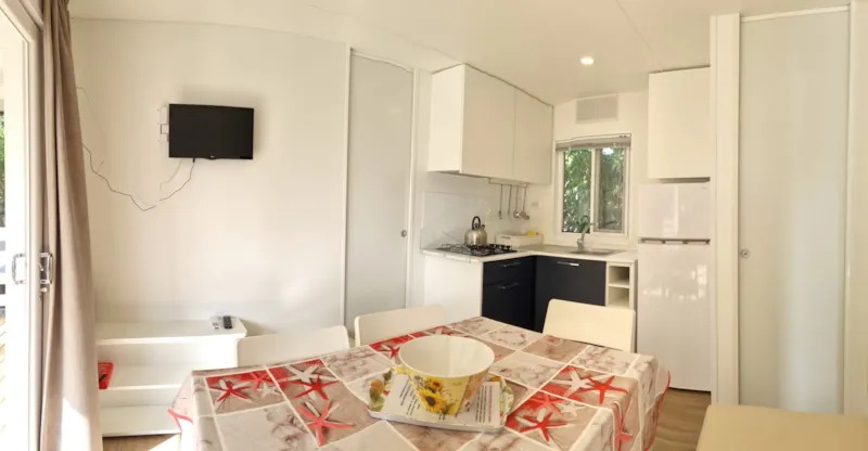 Maxicaravan Pisenze (7.7M X 4M) With A.C.