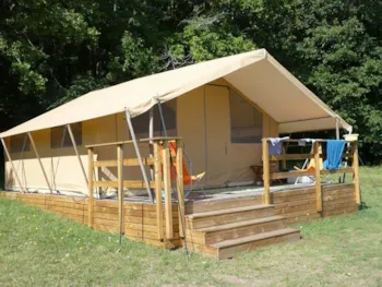 Mietunterkunft - Tente Cottage Équipée - Domaine de Corneuil