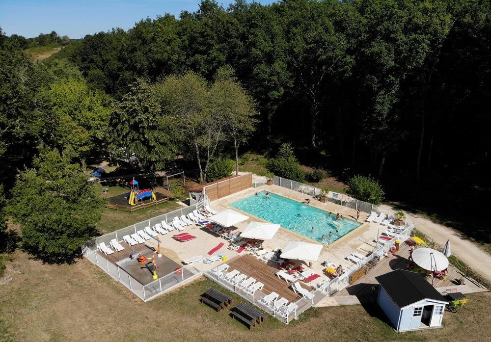 Camping Domaine de Corneuil — Photo 1