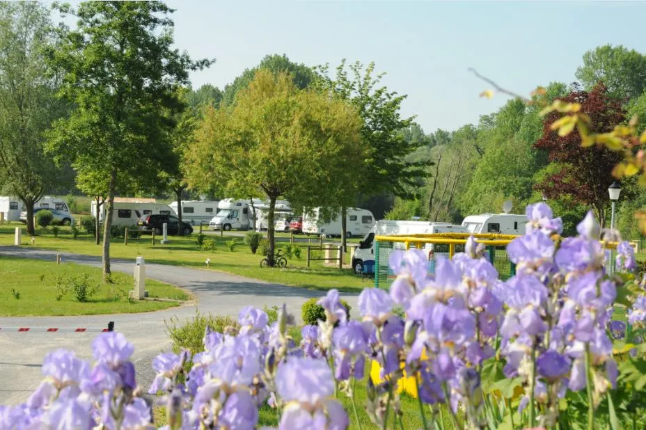 Camping au Bord de l'Aisne