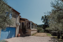Accommodation - Villa Les Rosiers 3 Bedrooms - Camping Sunêlia L'Hippocampe