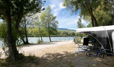 Confort pitch 130 m², lakeside — 1