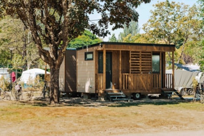 Prestige pitch 130m² with private sanitary facilities Château Arnoux — 1