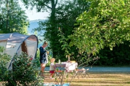 Kampeerplaats(en) - Camping Tussen 150 En 200 M2 Elektriciteit Inbegrepen - Domaine Les Pastourels