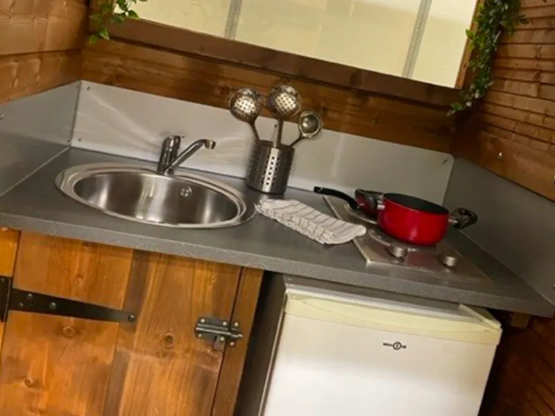 Emplacement Premium Avec Wc, Douche Et Cuisine