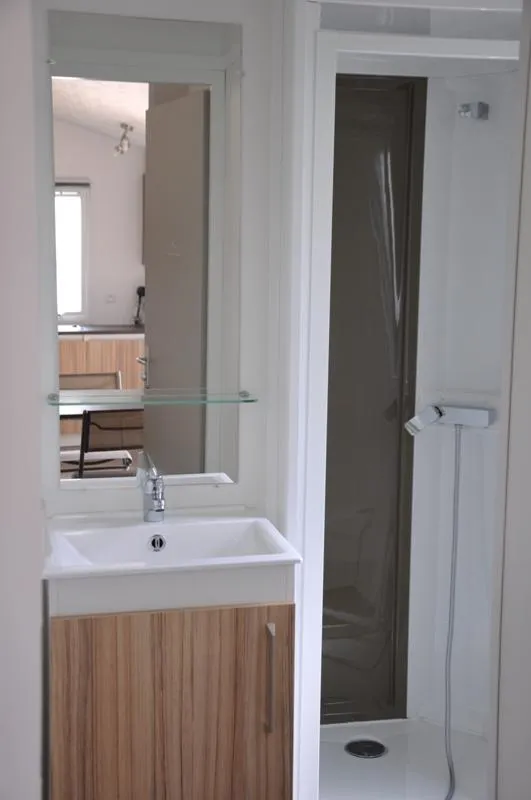 Mobilhome Grand Confort 30M² / 2 Chambres Avec Terrasse Couverte