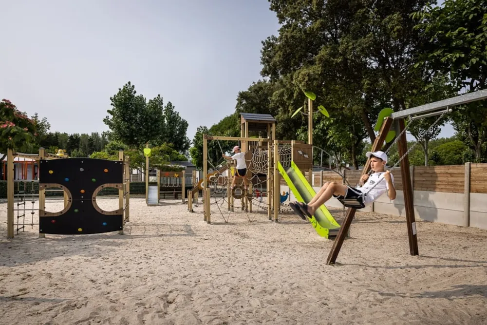 Camping Domaine des Salins