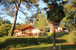Camping L'Evasion - image n°2 - Roulottes