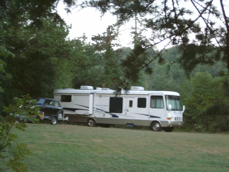 Emplacement Rv Freedom : Camping-Car Style American - 135M² Minimum (Voiture Fournie Minimum 3 Jours