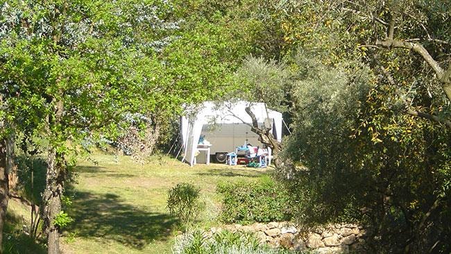 Emplacement Terrasse - Caravane, Camping-Car, Remorque Toilée